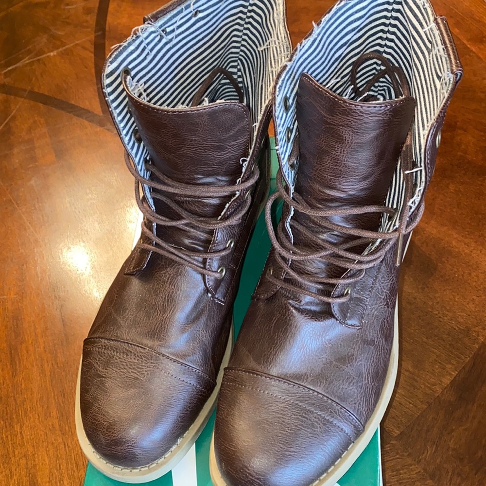 Brown boots